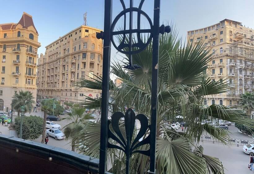 اتاق لوکس چهار تخته, Cairo Inn
