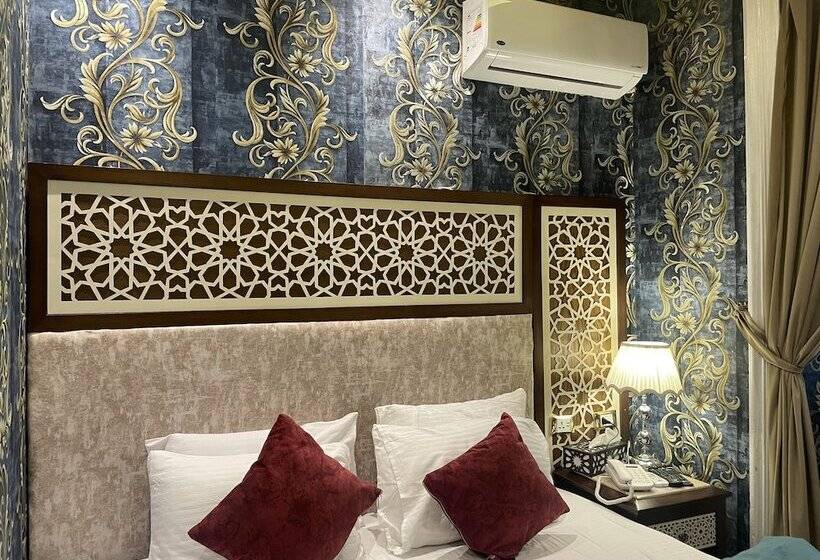 اتاق لوکس یک تخته, Cairo Inn