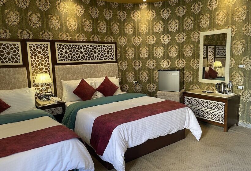 اتاق لوکس چهار تخته, Cairo Inn