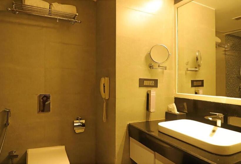 Номер Стандарт, Golden Tulip Candolim, Goa