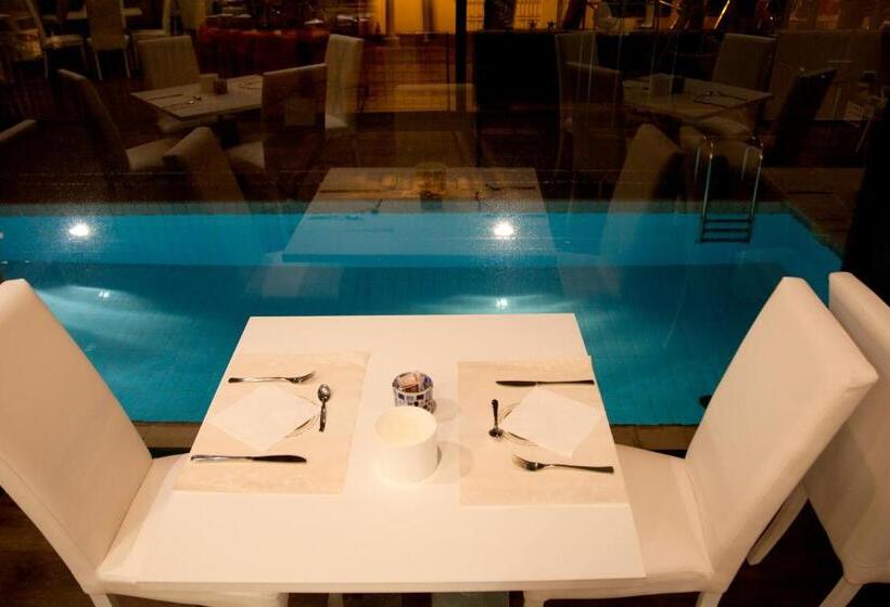 Четырехместный Номер Superior, Montecarlo   Vista Mare Con Area Fitness