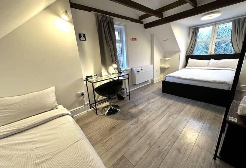 Семейный Номер, Sleeplicity London Heathrow