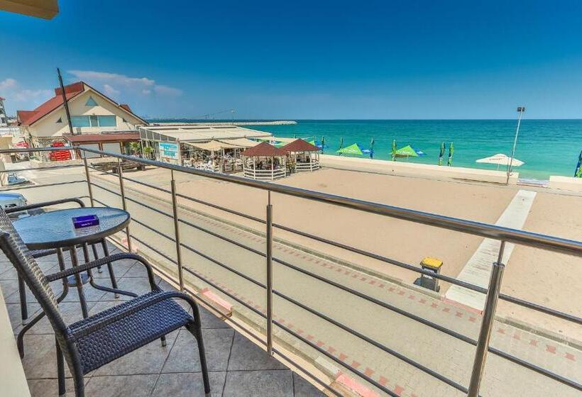 ファミリールーム, Vila Plaja Azur