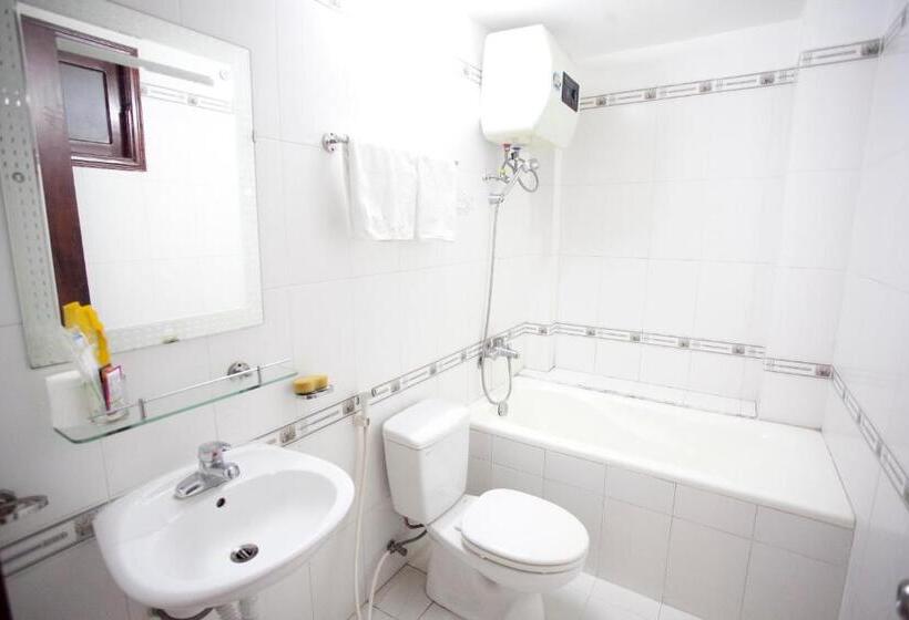 اتاق سوپریور چهار تخته, Hồng Phát Hostel