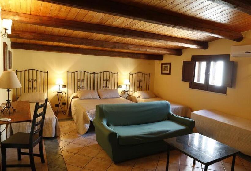חדר סטנדרט לארבעה, Albergo La Fontanella