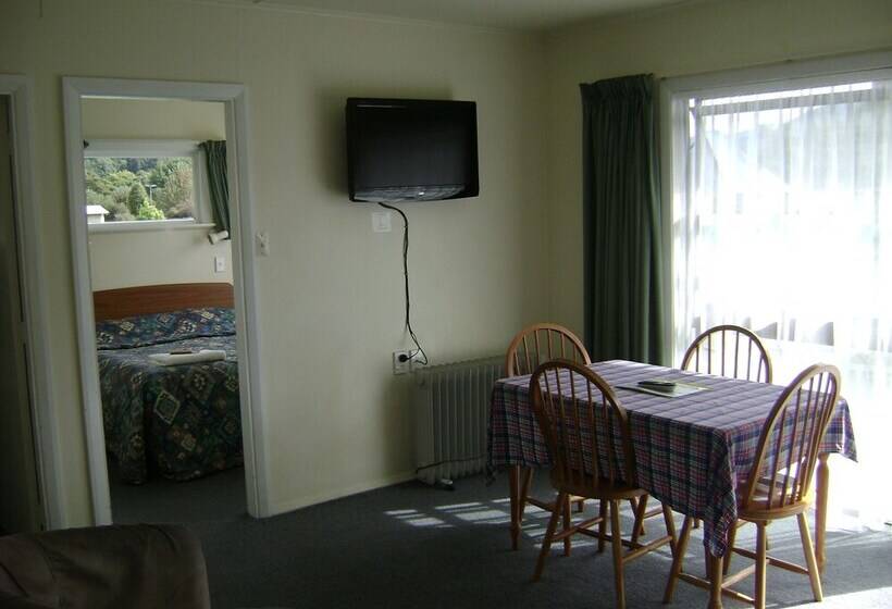 Апартаменты 1 Спальня, Mataki Motel