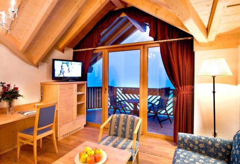 Люкс с Балконом, Chalet Tianes   Alpine Relax