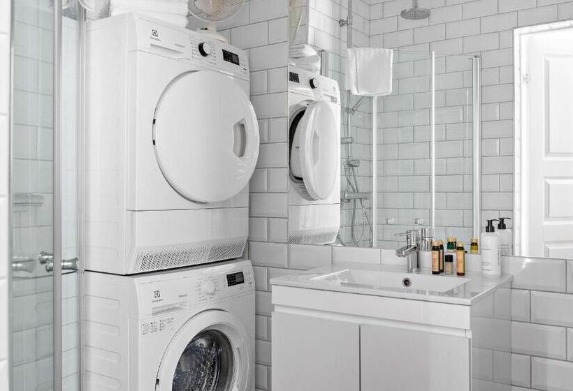 Апартаменты 3 Спальни, Donners Hotell