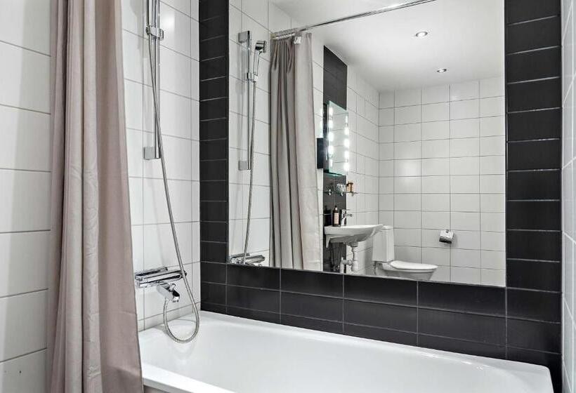 Номер Superior Кровать Кинг, Donners Hotell