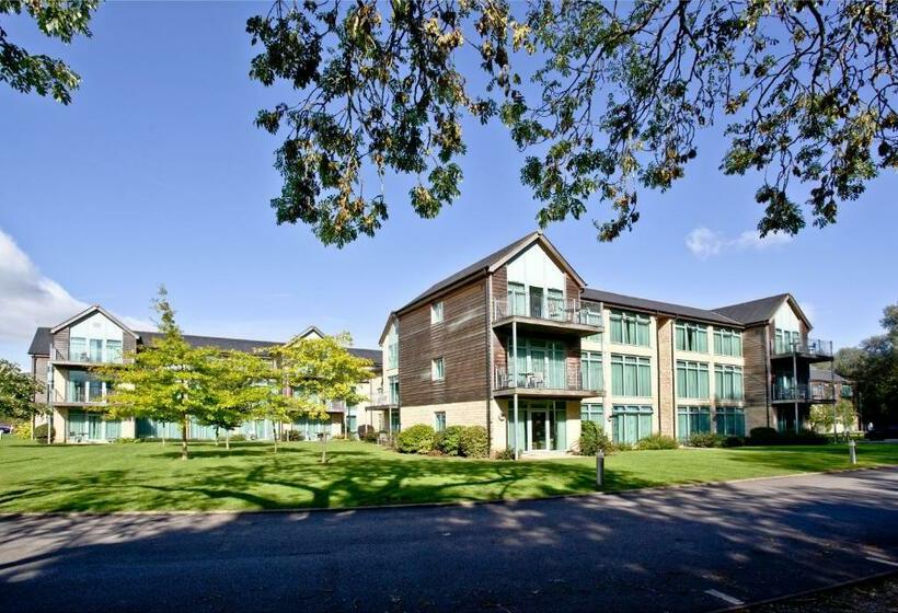 Апартаменты 1 Спальня, De Vere Cotswold Water Park Apartments