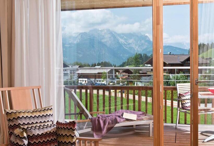 Апартаменты 2 Спальни с Балконом, Ferienwohnungen Am Travel Charme Bergresort Werfenweng
