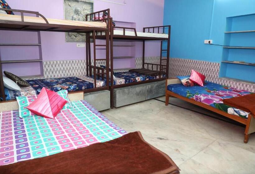 Deluxe Room, Royal Heritage Guest House
