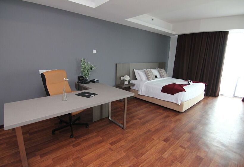سوییت اجرایی, Nexus Regency Suites &