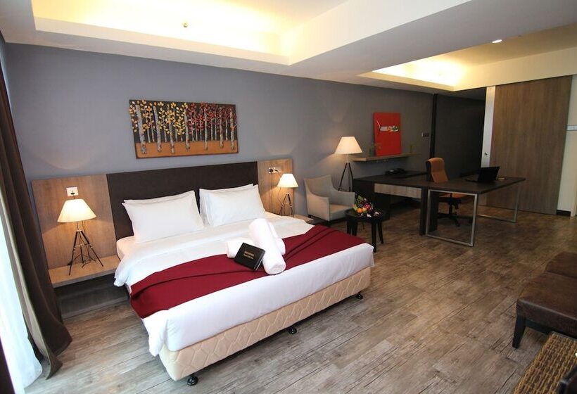 Номер Deluxe, Nexus Regency Suites &