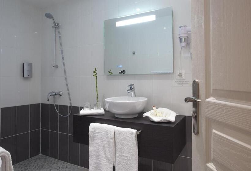 수피리어 트리플 룸, Contact Hôtels Les Pierres Dorées