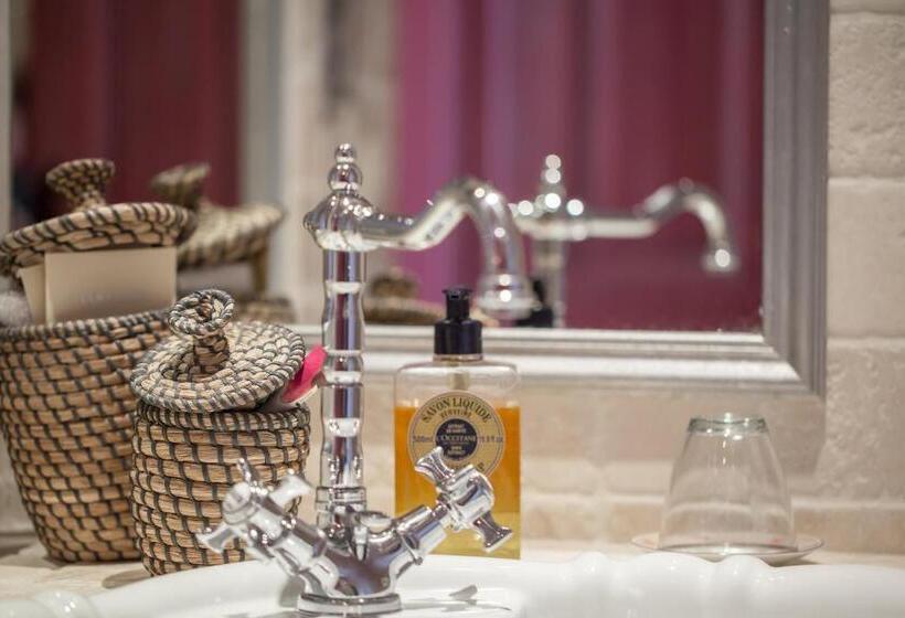 اتاق لوکس, La Prévôté   Hôtel Particulier & Restaurant