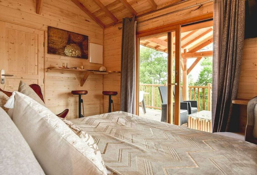 Хижина, Logis Hôtel Emeraude Des Bois