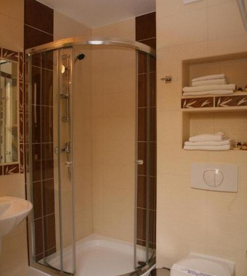 Семейное Студио, Park Hotel Tryszczyn