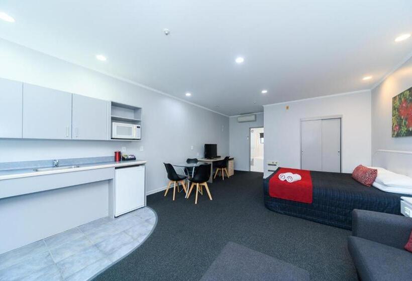 스위트, Aubyn Court Spa Motel