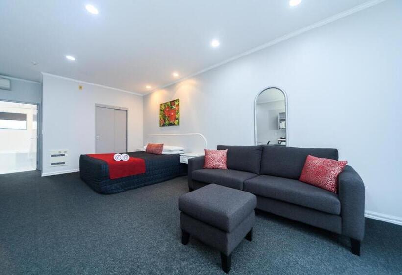 스위트, Aubyn Court Spa Motel