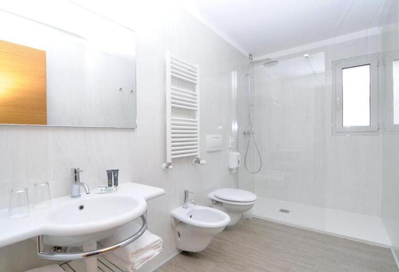 Junior Suite Deluxe, Cleofe
