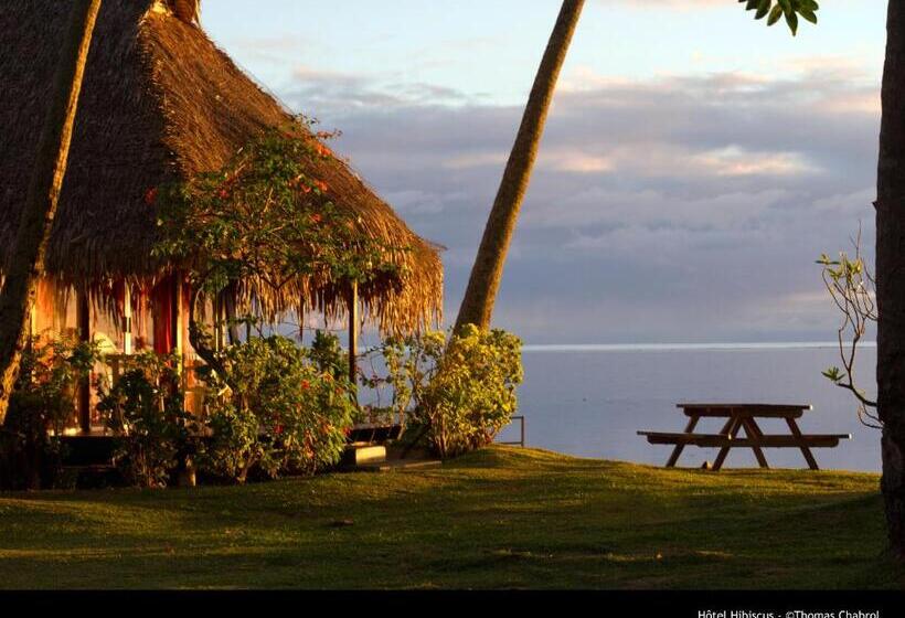 Standard studio with lake view, Hibiscus