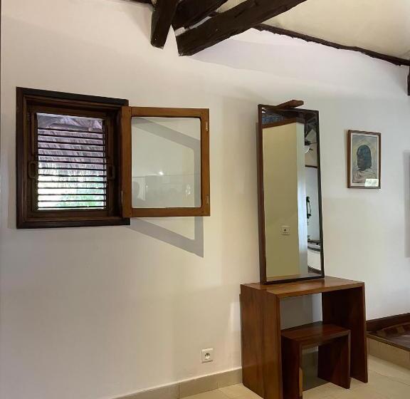 سوییت اجرایی, Ravintsara Wellness