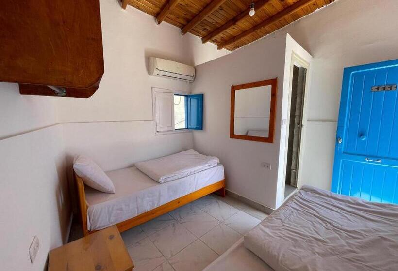 اتاق استاندارد یک نفره, Auski Hostel Dahab