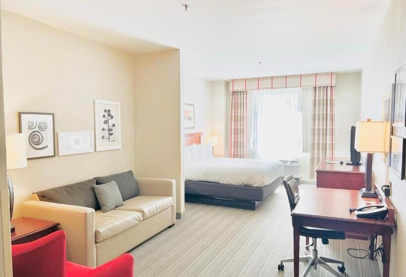 Люкс Deluxe Кровать Кинг, Country Inn & Suites By Radisson, Emporia, Va