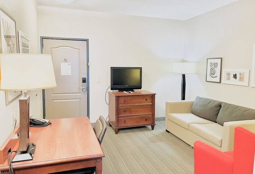 Люкс, Country Inn & Suites By Radisson, Emporia, Va