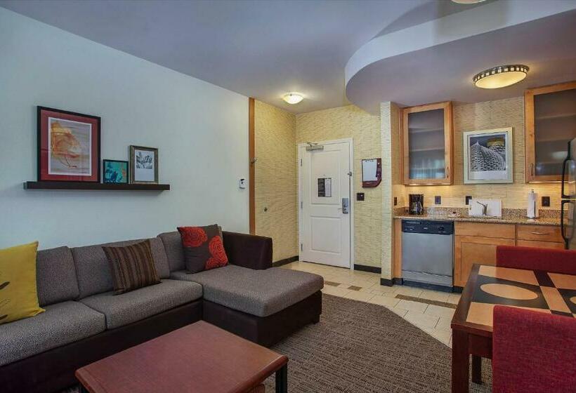 带大床的标准工作室, Residence Inn Jackson