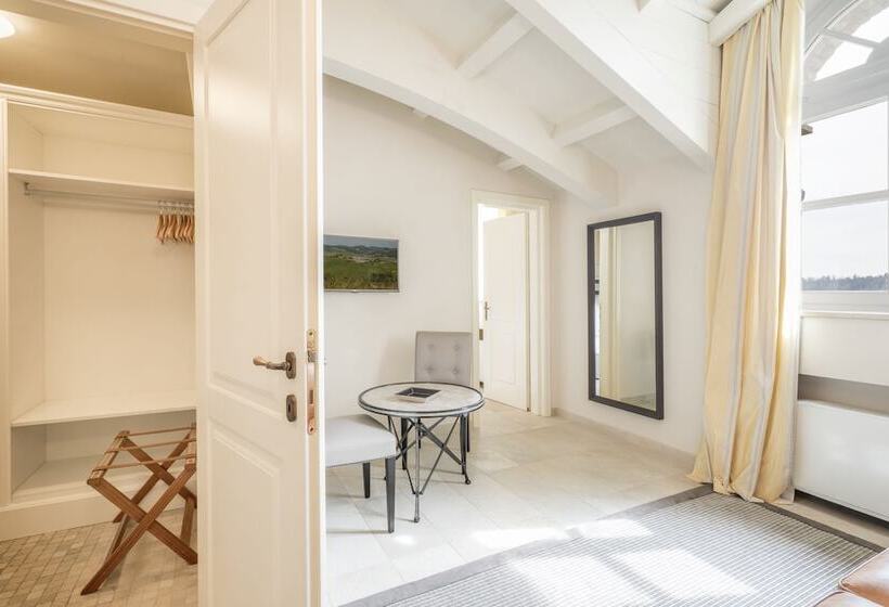 주니어 스위트, Spinerola Hotel In Cascina & Restaurant Uvaspina