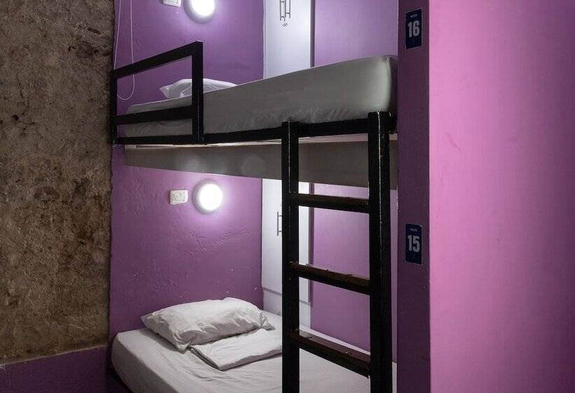 Номер Стандарт, Hostal Seven Nights Cartagena