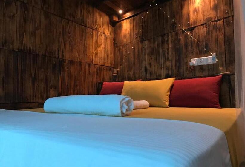 Номер Стандарт Внутренний, La Pinchi  Pinchi S Bed