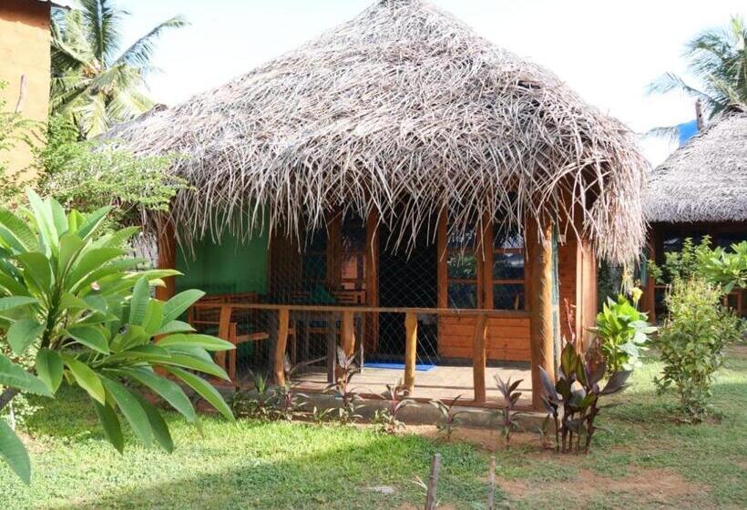 Семейный Номер Вид на Сад, Vitamin Sea Beach Cabana