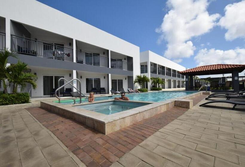 آپارتمان 1 خوابه با چشم‌انداز استخر, Arena Condos Aruba   Few Steps From Eagle Beach!