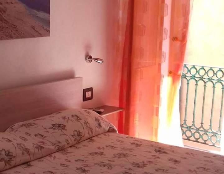 اتاق استاندارد, Domo Silvia