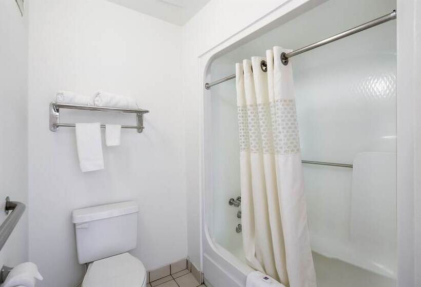 Номер Deluxe, Motel 6 Clarksville, Tn