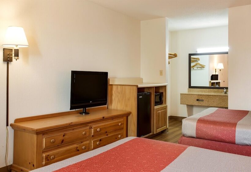Номер Deluxe, Motel 6 Clarksville, Tn