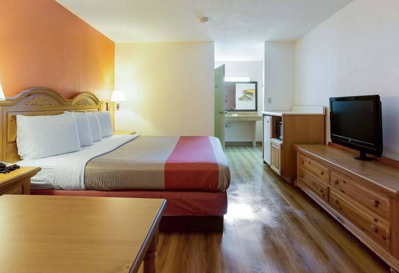 Номер Deluxe, Motel 6 Clarksville, Tn