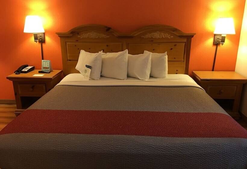 Номер Deluxe, Motel 6 Clarksville, Tn