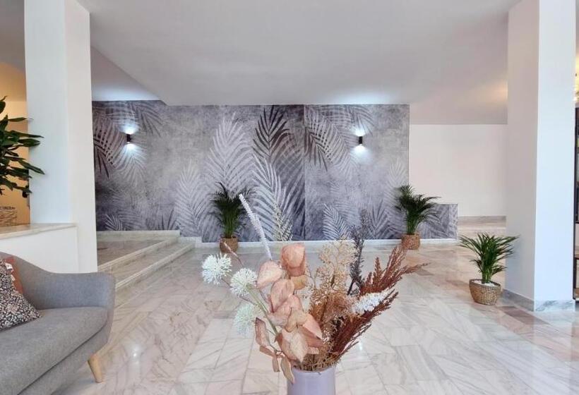 اتاق استاندارد با چشم‌انداز باغ, Mojo Resort