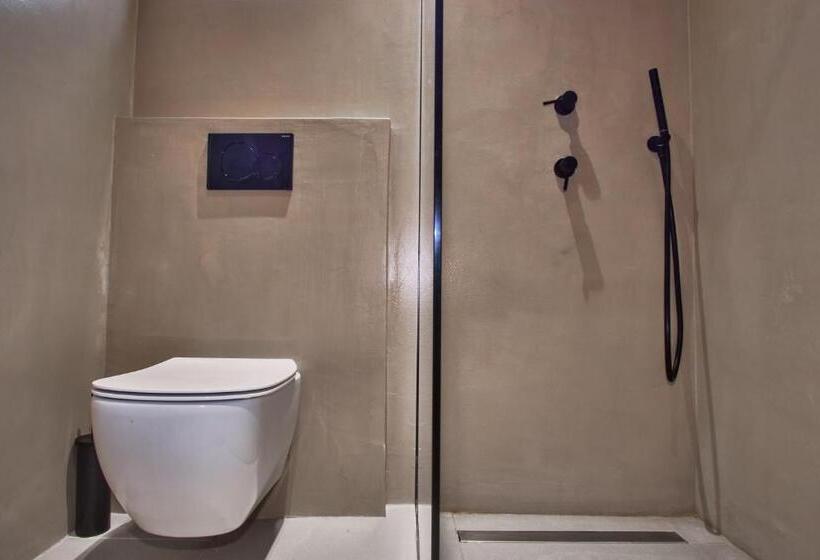 Полулюкс с Бассейном, Amal Kythnos Suites