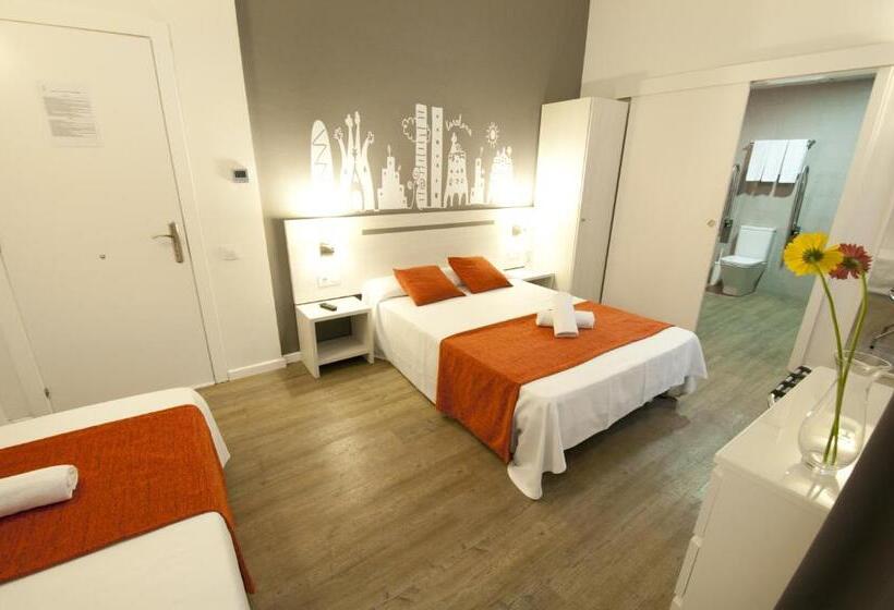 اتاق استاندارد سه نفره, Hostal Live Barcelona
