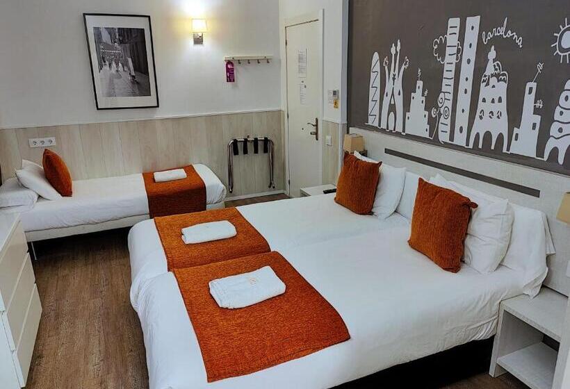 اتاق استاندارد سه نفره, Hostal Live Barcelona