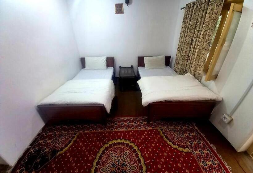 اتاق استاندارد با چشم‌انداز, Tourist Cottage Hunza