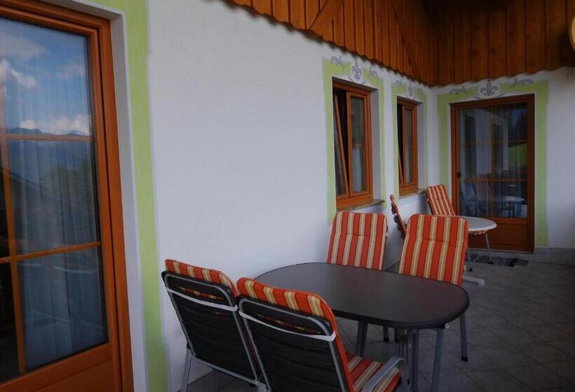 ファミリールーム, Urlaub Am Bauernhof Blamauer Köhr