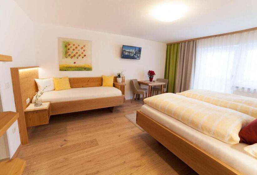 Трехместный Номер Стандарт с Балконом, B&b Landhaus Vierthaler