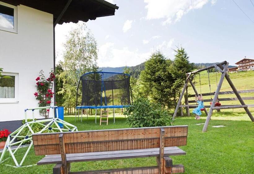 Семейный Номер, B&b Landhaus Vierthaler