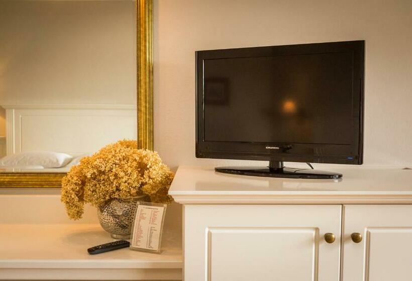 Номер Superior с Балконом, Boutique Hotel Alter Gerichtshof